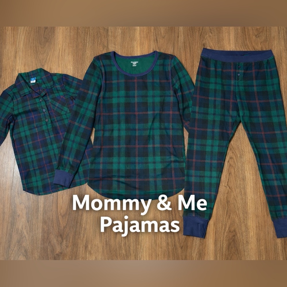 Old Navy Maternity Mommy & Me Plaid Pajama Set - Green and Navy